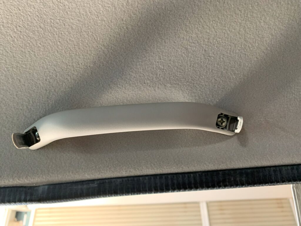 グリップ取り付けネジ